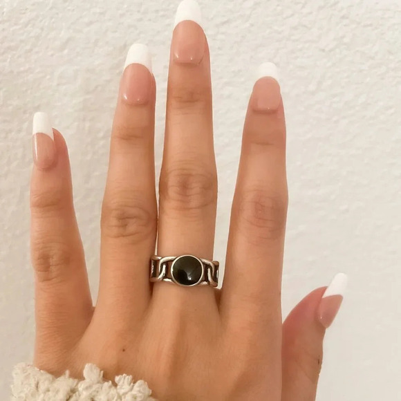 925 Sterling Silver Black Circle Ring Dainty Ring Geometric Minimalist Ring - Picture 3 of 9